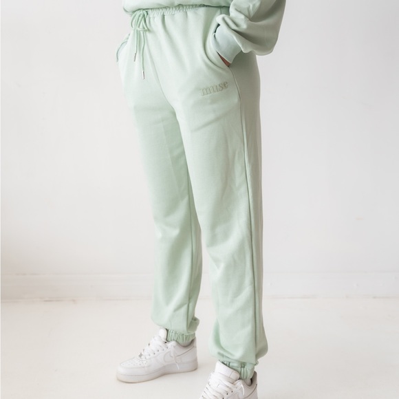 SAGE GREEN SWEATPANTS AND CREWNECK - Picture 6 of 6